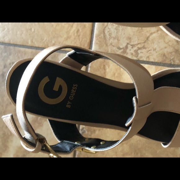 Shoes - Picture 7 of 7